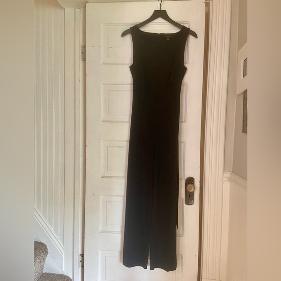 Ann Taylor black jumpsuit - size 4 - Picture 3 of 6